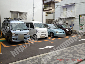 中央222：三井のリパーク神戸北野町3丁目_02