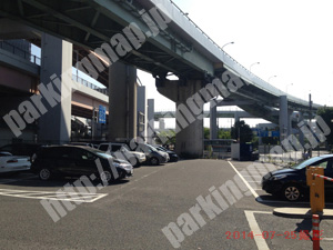中央333：神戸すまいまちづくり公社税関前駐車場_02
