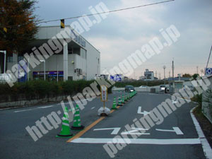 伏見097：イズミヤ六地蔵店駐車場_03