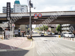 中京493：東洋カーマックス円町駐車場_02