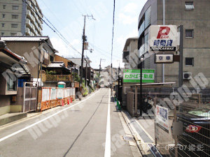 中京493：東洋カーマックス円町駐車場_03