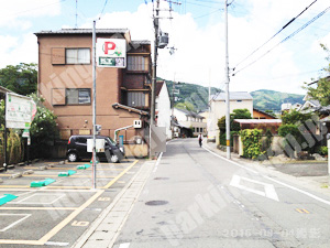 右京008：キョウテクさが中山町パーキング_04