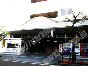 松山152：湊町中央モータープール_02