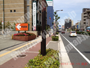 阿倍野031：ロイヤルホスト文の里店駐車場_02