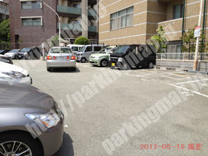 阿倍野031：ロイヤルホスト文の里店駐車場_03