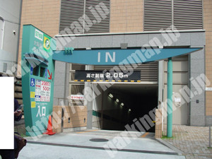 中央044：タイムズ大阪市安土町駐車場_02