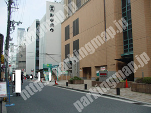 中央044：タイムズ大阪市安土町駐車場_03