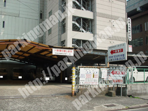 中央051：堺筋本町モータープール_03