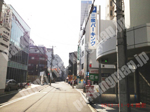 中央081：三泉パーキング_03