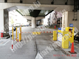 中央084：タイムズ大阪市立西横堀駐車場第2号ブロック南側入口_02