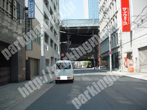 中央163：日新建物船場ビルパーキング_01