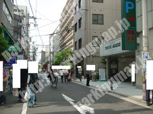 中央214：東急ハンズ心斎橋店駐車場_02