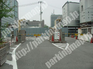 中央459：大阪府庁駐車場_02