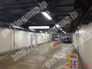 中央493：タイムズ大阪市谷町駐車場_04