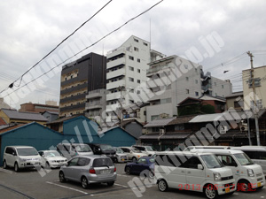 中央620：タイムズ空堀商店街前_03