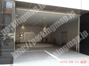 中央692：フォーキャスト堺筋本町駐車場_03