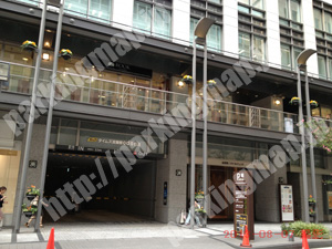 中央746：タイムズ淀屋橋三井ビルディング淀屋橋odona駐車場_04