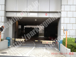 北130：大阪市立住まい情報センター駐車場_04