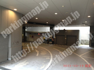 北130：大阪市立住まい情報センター駐車場_05