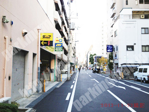 北163：タイムズ阪急OASIS駐車場_04