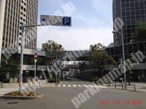 北359：大阪駅前駐車場東入口_02