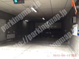 北386：北阪急ビル地下駐車場_02