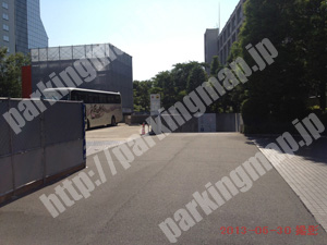 北587：梅田スカイビル駐車場_03