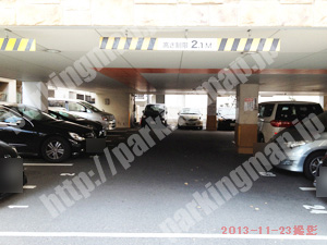 北699：ロイヤルホスト東天満店駐車場_02