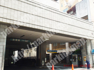 浪速075：府立体育館駐車場_04