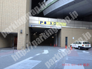 浪速106：イチネン湊町リバープレイス駐車場_02