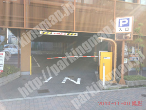 浪速215：かごの屋大国町店駐車場_02