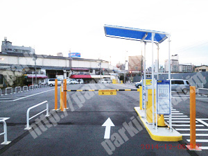 浪速447：タイムズJR芦原橋駅前_02