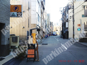 西019：MID靭本町パーキング_02