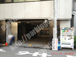 西153：山岡ビル駐車場_02