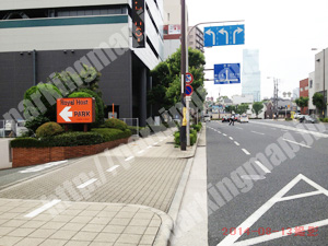 天王寺223：ロイヤルホスト上本町店駐車場_04