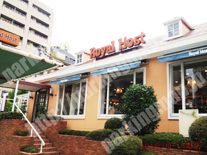 天王寺223：ロイヤルホスト上本町店駐車場_05