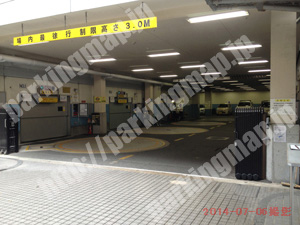 淀川098：新大阪セントラルタワー駐車場_03