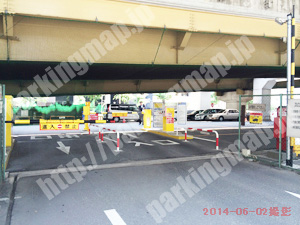 淀川199：タイムズ東三国南第1駐車場_02