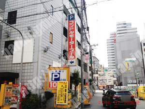 淀川325：コンドルモータープール_02