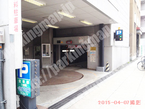 中央081：南4西2ビル駐車場_02