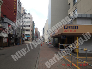 中央173：豊川南一条ビル駐車場_03