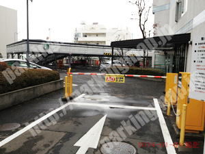 青葉038：セントラルウェルネスクラブ駐車場_03