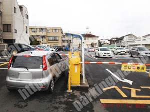 青葉053：西友木町店駐車場_03