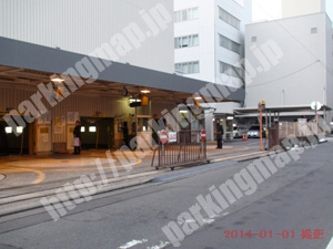 青葉426：藤崎芭蕉の辻パーキング北側_03