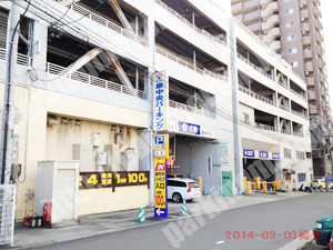泉004：赤間総業泉中央パーキング西側入り口_03