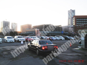 中010：赤レンガ倉庫臨時駐車場_03