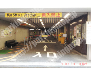 中130：神奈川県民ホール駐車場_03