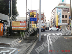 中546：タイムズ横浜中郵便局駐車場_02