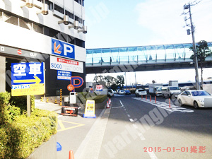 西057：スカイビル駐車場_02