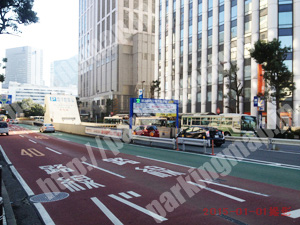 西172：タイムズ横浜駅西口地下駐車場_01